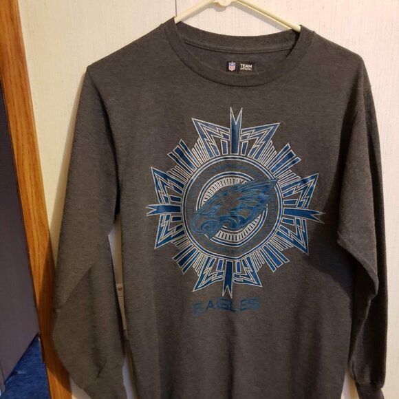 PHILADELPHIA EAGLES MENS Small Long Sleeve T SHIRT NFL Team Apparel - Picture 1 of 2